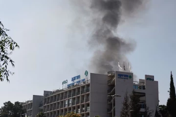 இஸ்ரேல் வைத்தியசாலை மீது ஈரான் ஏவுகணை தாக்குதல்