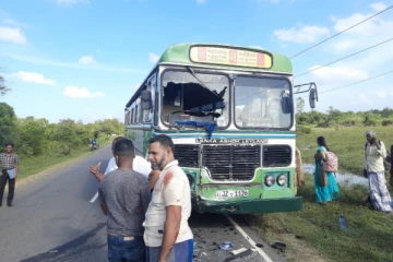 கொழும்பு - ஓட்டமாவடி பிரதான வீதியில் கோர விபத்து! பரிதாபமாக உயிரிழந்த ஐந்து மாத குழந்தை (Photos)