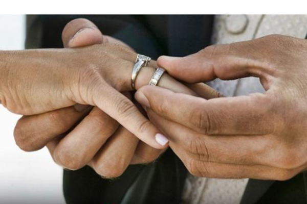 87 கல்யாணம் செய்த 61 வயது முதியவர்.. மனசாட்சி இல்லையா - குமுறும் 90s கிட்ஸ்! | Indonesia 61 Year Old Man Marry 87 Woman