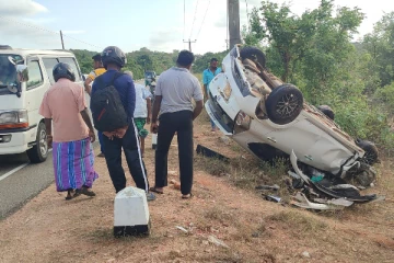 திருகோணமலையில் விபத்தில் சிக்கி தம்பதியினர் படுகாயம் (VIDEO)