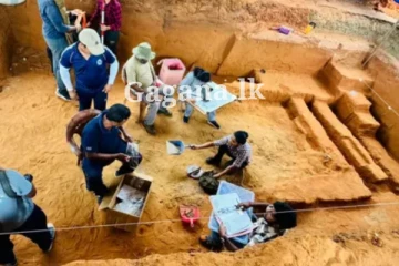 මුලතිව් සමූහ මිනීවලෙන් හමුවුණ දෙය මෙන්න - 5ක් ම හම්බ වෙලා..