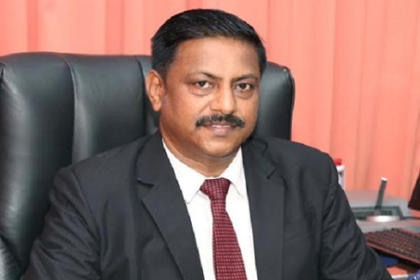 யாழில் அதிரடி காட்டிய அரசாங்க அதிபர் ; சுற்றிவளைப்பில் சிக்கியவர்களுக்கு நேர்ந்த நிலை | Government Officer Raids In Jaffna Many Caught