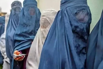 ஆண் உறவினர்களை அனுப்புங்கள்! பெண் ஊழியர்களிடம் கூறிய தலிபான்கள்