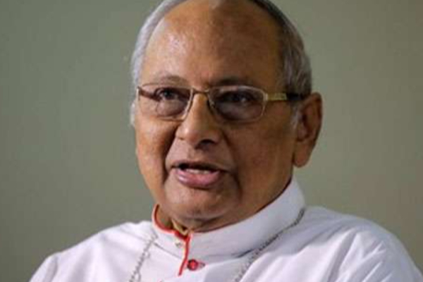 இலஞ்சத்தை மேசைக்கு அடியால் பெற்ற அரசியல்வாதிகள்: குற்றம் சுமத்தும் பேராயர்! | Politicians Who Involved In Bribery