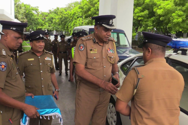 யாழில் அறிமுகப்படுத்தப்பட்ட காவல்துறையினரின் விசேட சேவை | Special Police Service Introduced In Jaffna