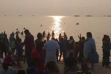 சித்திரை அமாவாசையை முன்னிட்டு ராமேஸ்வரத்தில் குவிந்த பக்தர்கள்