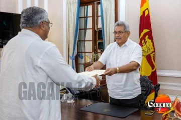 හිටපු සබරගමු මහ ඇමති මාසිකව ඉන්ධන ලීටර් 4700ක් අරන්