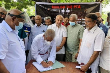 கண்டியிலும் கையெழுத்து வேட்டை (PHOTOS)
