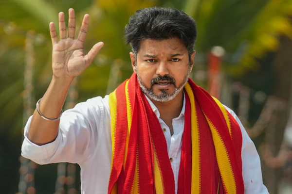 விஜய்யின் அனைத்து வாகனங்களிலும் ஒரே எண் - பின்னணியில் உள்ள சென்டிமெண்ட் | Sentiment Behind Vijay Vechicle Same Number Plate