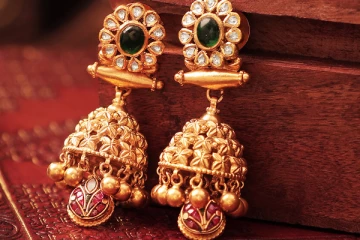 ஒரே நாளில் சரசரவென எகிறிய தங்கம் விலை - எப்போது வாங்கலாம்?