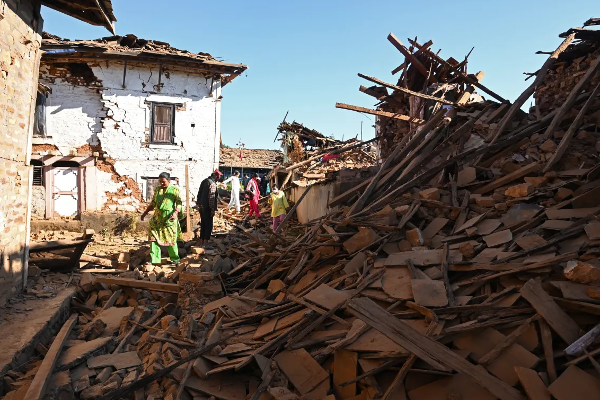 நேபாளத்தில் மீண்டும் நிலநடுக்கம் | Another Earthquake Of 3 6 Magnitude Strikes Nepal