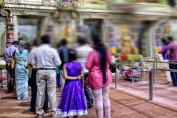 இலங்கையில் பல பெண்களை ஏமாற்றிய பூசகர் சிக்கினார்