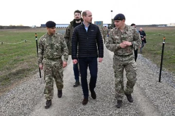 உக்ரைன் தொடர்பில் இரகசிய பணியில் களமிறங்கியுள்ள இளவரசர் வில்லியம்: துருப்புகளை நேரில் சந்திப்பு