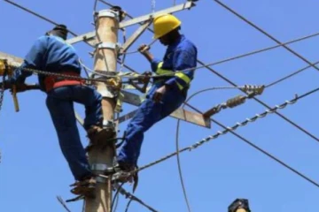 85% சதவீதமானோரின் மின் இணைப்புகள் சீர் செய்யப்பட்டுள்ளது