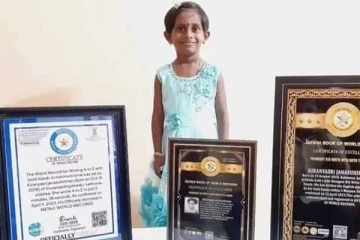 உலக சாதனை படைத்த நான்கு வயது இலங்கைத் தமிழ்ச் சிறுமி!(Photos)