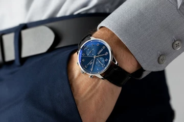 දවස තිස්සේම ඔරලෝසුව පැළඳ සිටියොත් ඔබට වෙන දේ දන්නවද?