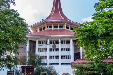 எம்.பி.க்களின் ஓய்வூதியத்தை நீக்கும் சட்டமூலம் ; உயர் நீதிமன்றத்தில் 4 மனுக்கள் தாக்கல்