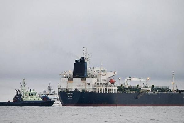 அமெரிக்காவின் ஒற்றை நடவடிக்கை... எண்ணெய் விலையில் பெரும் தள்ளுபடி கேட்கும் சீனா | Venezuela Faces Big Oil Discounts அமெரிக்காவின் ஒற்றை நடவடிக்கை... எண்ணெய் விலையில் பெரும் தள்ளுபடி கேட்கும் சீனா | Venezuela Faces Big Oil Discounts