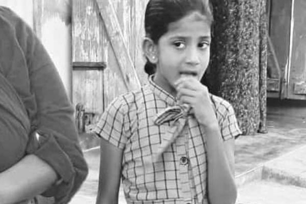 தோழியை காரில் கடத்த முற்பட்ட சிலர்... சிறுமியின் துணிச்சலான செயல்! குவியும் பாராட்டுக்கள் | Sri Lanka Girl Abduction Attempt Foiled Friend