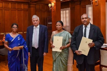 மூன்று சிரேஷ்ட அரச அதிகாரிகள் அதிபர் சட்டத்தரணிகளாக நியமனம்