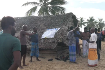 கரைவலை தொழில் ; யாழ்ப்பாணத்தில் மீனவர்களிடையே முறுகல் நிலை