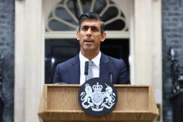 இந்த 3 நாட்டவர்களில் இவர்களுக்கு மட்டும் அனுமதி இல்லை: பிரித்தானிய பிரதமர் ரிஷி சுனக் திட்டவட்டம்