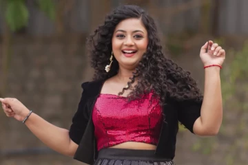 சிறகடிக்க ஆசை சீரியல் மீனாவா இது!! நடிகை கோமதி பிரியாவின் லேட்டஸ்ட் போட்டோஸ்