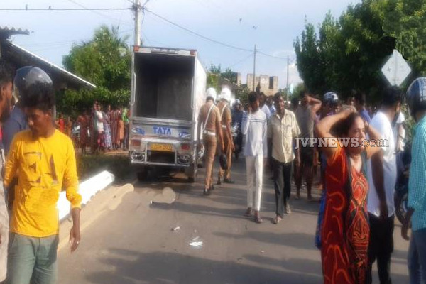 யாழில் இளைஞர் ஒருவருக்கு நேர்ந்த சோக சம்பவம்! | Jaffna Navanthurai Accident Youth Was Died