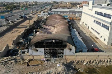 கொரோனா வார்டில் ஆக்ஸிஜன் சிலிண்டர் வெடித்து 50 பேர் பலி