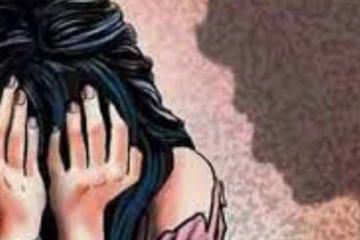 මියන්මාර් තරුණියක අතවර කළැයි තුනක් අත්අඩංගුවට..