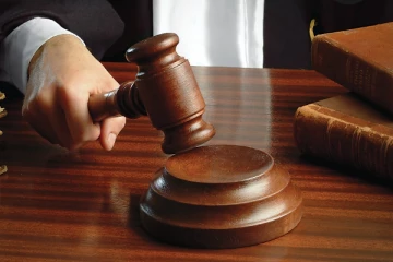 අන්තරේට අධිකරණ නියෝගයක් නිකුත් කරයි..