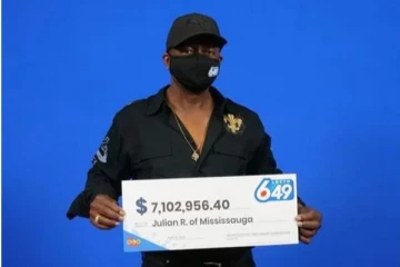 கனடாவில் நபர் ஒருவருக்கு கிடைத்த பேரதிஷ்டம்!