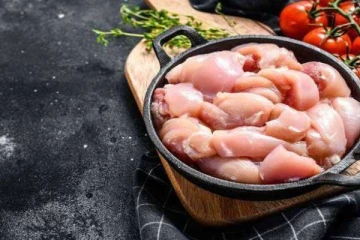 குளிர்சாதனப்பெட்டியில் இறைச்சியை வைத்து சாப்பிடலாமா? அபாயம் என்ன?