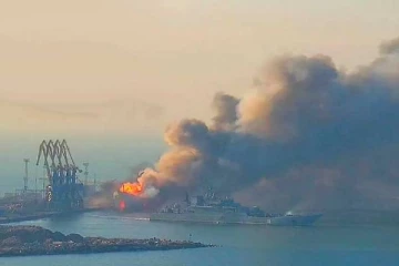 ரஷ்யாவின் பிரமாண்டமான போர்க்கப்பலை தரைமட்டமாக்கிய உக்ரைன்!