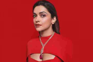 கல்கி 2898ஏடி பட நாயகி தீபிகா படுகோனே அழகிய புகைப்படங்கள்