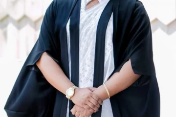 தலை குனியாத பெண் சட்டத்தரணிக்கு விளக்கமறியலில்