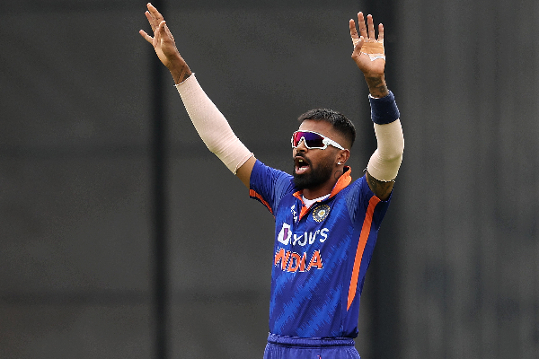 நான் தயாராக இருக்கேன்...பதவி குறித்து பரபரப்பாக பேசிய ஹர்திக் பாண்டியா..! - தமிழ்நாடு