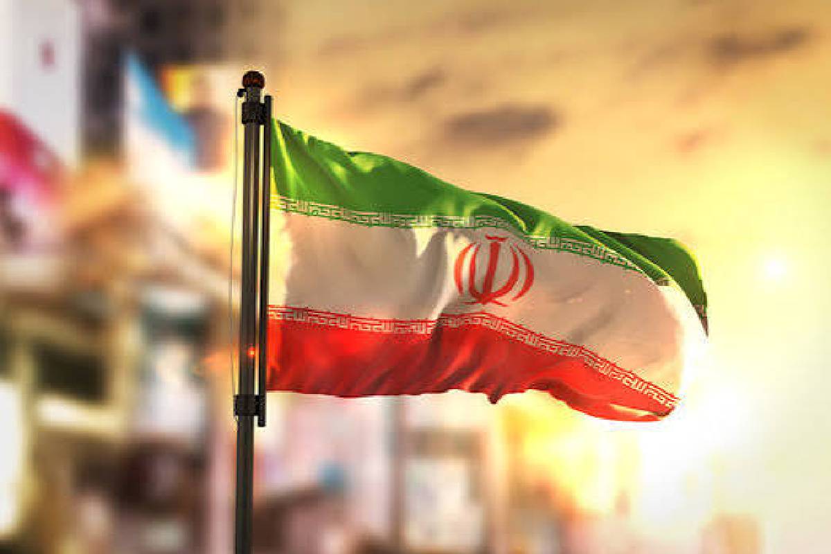 சிரியா எல்லைக்குள் ஈரான் அதிரடி ஏவுகணைத் தாக்குதல்! | Iran Launches Missile Strike Syrian Territory சிரியா எல்லைக்குள் ஈரான் அதிரடி ஏவுகணைத் தாக்குதல்! | Iran Launches Missile Strike Syrian Territory