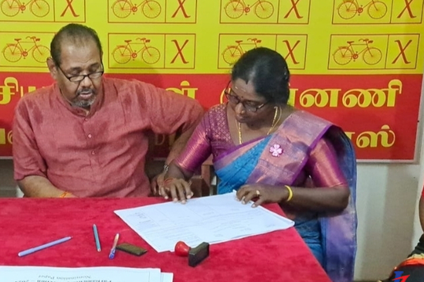 மாகாண சபைத்தேர்தலை நடாத்தி மக்கள் பிரதிநிதிகளிடம் அதிகாரத்தை வழங்க வேண்டும்! சுரேஸ் பிரேமச்சந்திரன் | Hold Provincial Polls To Rebuild Nation மாகாண சபைத்தேர்தலை நடாத்தி மக்கள் பிரதிநிதிகளிடம் அதிகாரத்தை வழங்க வேண்டும்! சுரேஸ் பிரேமச்சந்திரன் | Hold Provincial Polls To Rebuild Nation