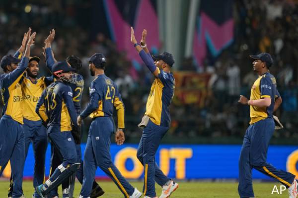 அவுஸ்திரேலியாவிற்கு எதிராக எந்த வீரரும் செய்யாத சாதனையை படைத்த பதும் நிசங்கா | Pathum Nissanka 1St Player Century Vs Aus In T20Wc அவுஸ்திரேலியாவிற்கு எதிராக எந்த வீரரும் செய்யாத சாதனையை படைத்த பதும் நிசங்கா | Pathum Nissanka 1St Player Century Vs Aus In T20Wc