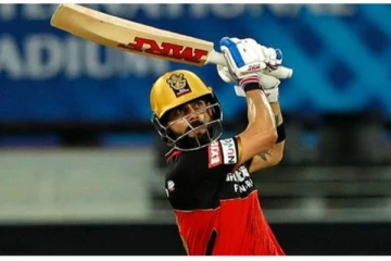 டி20 வரலாற்றில் இதுவரை நிகழாத வகையில் புதிய சாதனை படைத்து அசத்திய விராட் கோலி - குவியும் பாராட்டு!