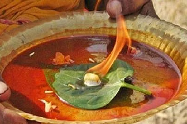 திருஷ்டிகளும், பொறாமை கண்ணேறுகளும் கழிய இதை செய்யுங்கள் | Do This After All The Tears And Tears Of Jealousy