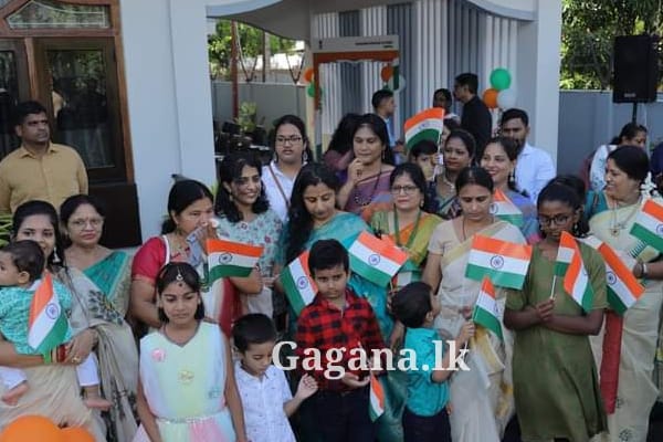 ඉන්දියාවේ 78 වෙනි නිදහස් දින සැමරුම අද ... (PHOTOS) | Today Is India S 78Th Independence Day