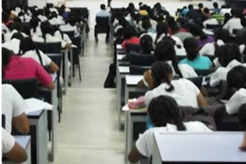 பெருமளவில் இலாபம் ஈட்டும் தனியார் வகுப்புக்கள்