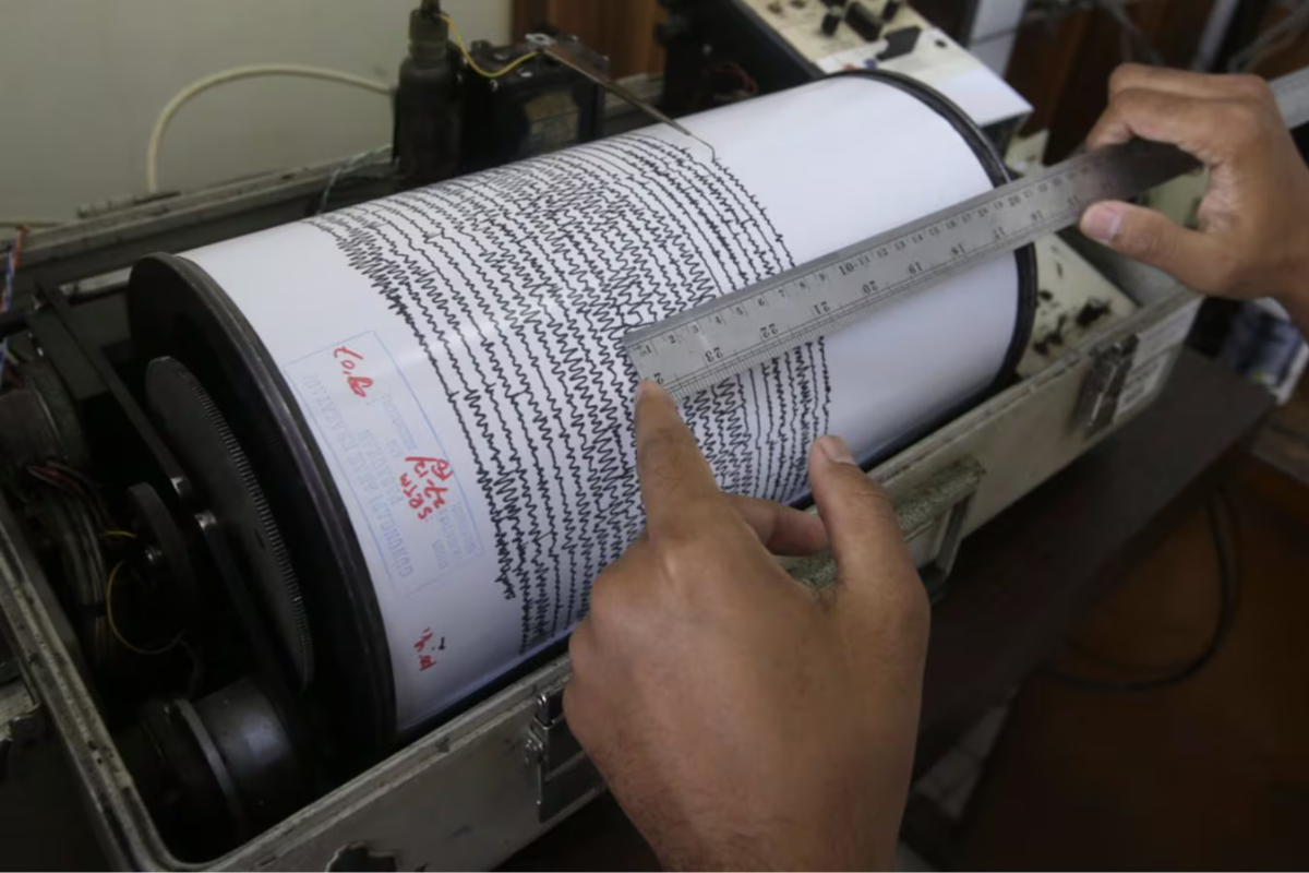 வேன்கூவர் தீவு அருகே கடலடியில் நிலநடுக்கம் | Magnitude 56 Earthquake Rumbles Off Bc வேன்கூவர் தீவு அருகே கடலடியில் நிலநடுக்கம் | Magnitude 56 Earthquake Rumbles Off Bc