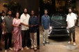 'தாய் கிழவி’ இயக்குநருக்கு காரை பரிசளித்து இன்ப அதிர்ச்சி கொடுத்த சிவகார்த்திகேயன்!
