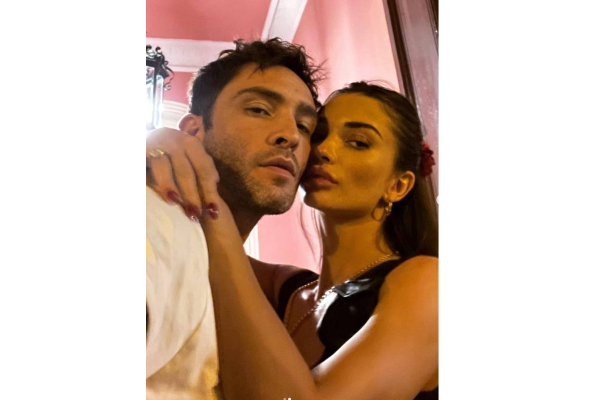 4வது காதலரை அறிமுகம் செய்த நடிகை எமி ஜாக்சன் - இவரும் ஒரு நடிகரா? | Amy Jackson Introduces Her 4Th Lover Viral Photos