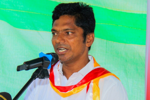 சில பிரதேச சபை உறுப்பினர்களின் மோசமான செயற்பாடுகள்: அரசாங்கத்திற்கு அகௌரவம் | Megasundaram Vinoraj Criticizes Npp Members