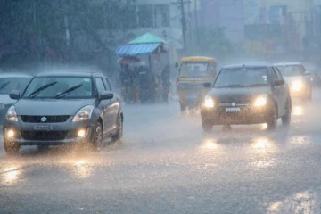 தமிழகத்தில் இன்று 10 மாவட்டங்களில் கனமழை பெய்யும்- வானிலை மையம் தகவல்