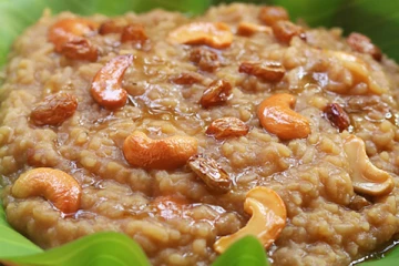 பொங்கலுக்கு சுவையான கருப்பட்டி பொங்கல்! எப்படி செய்யலாம்?